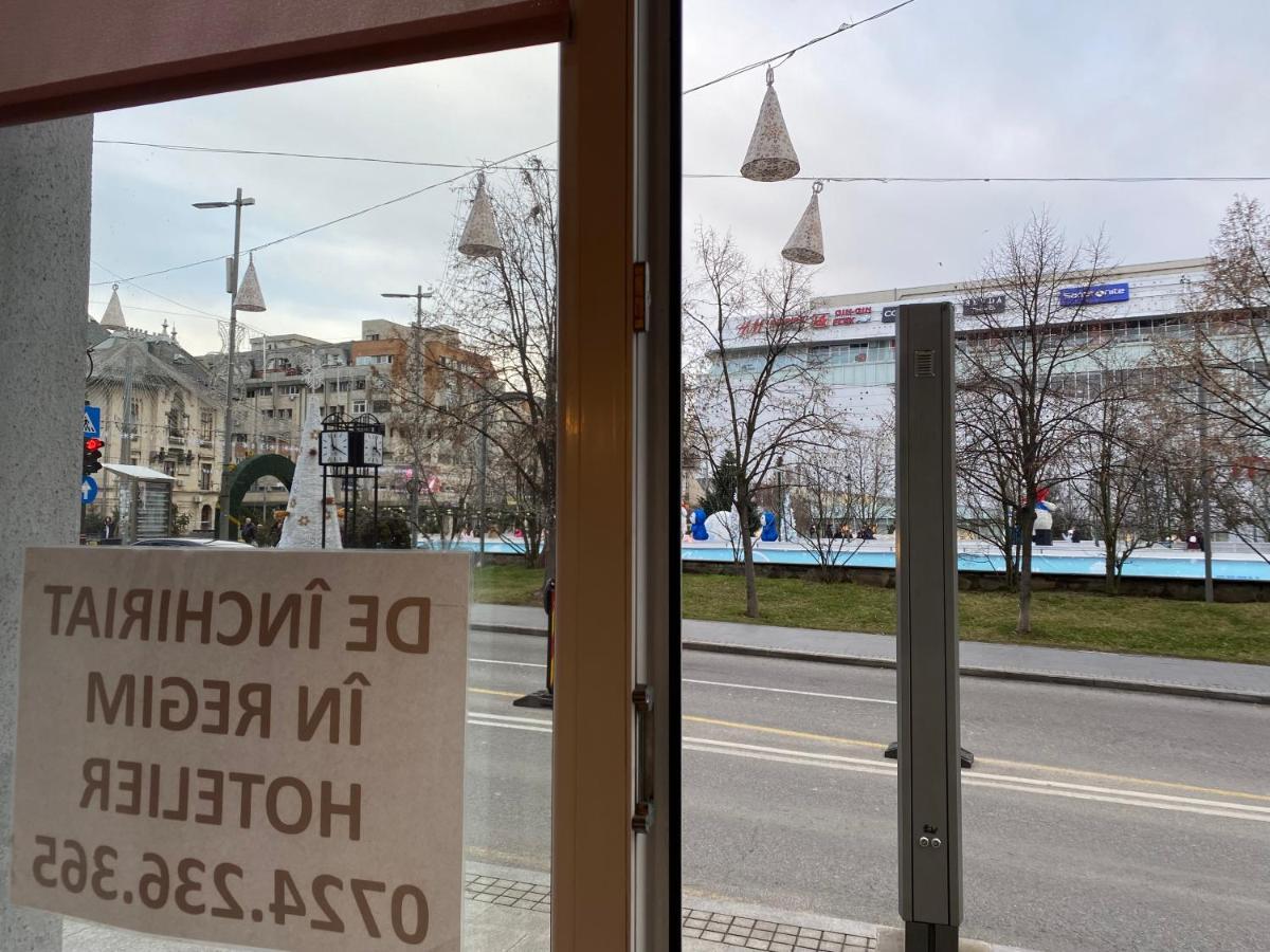 Blue Light Ultracentral Craiova Exterior foto